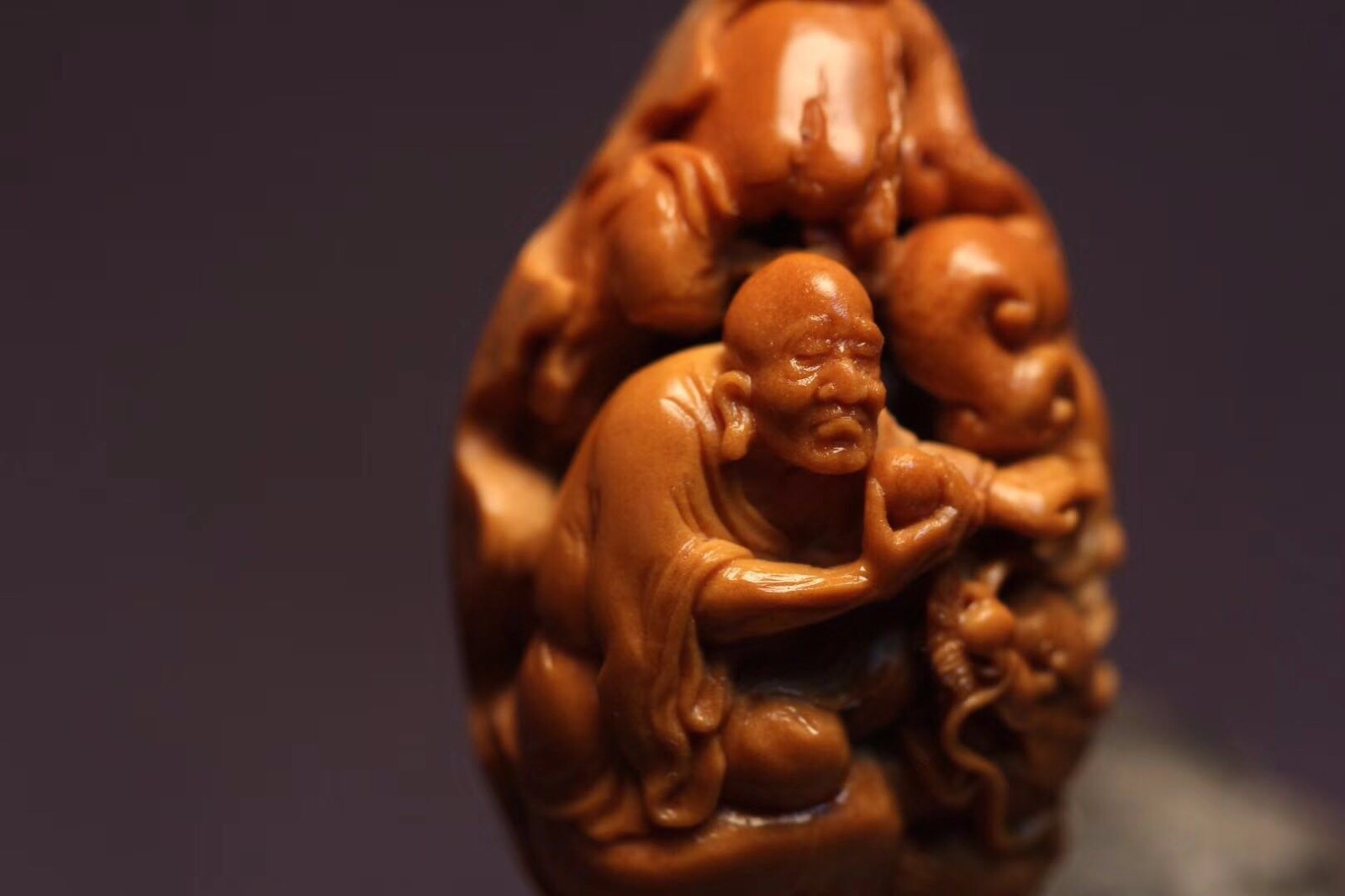 核雕师马永忠部分作品赏析 方寸之间的艺术境界